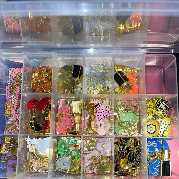 CHARMS - Picture 3 of 4